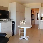 Appartement Climatisé Avec Terrasse, Parking, Animaux Admis - Fr-1-100-184 Cavalaire-sur-Mer